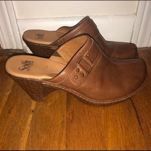 Sofft leather mule clog